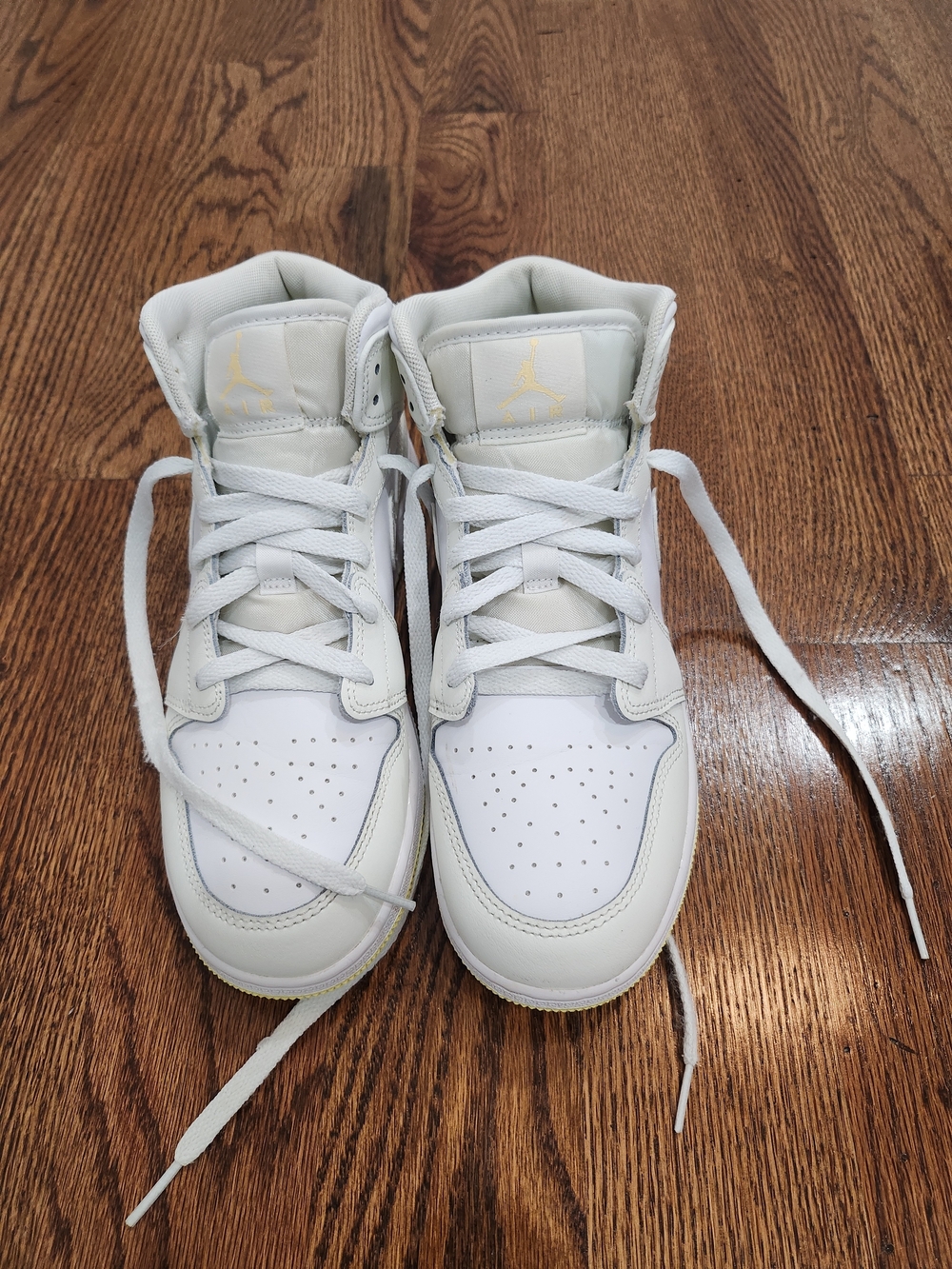 Kids White High-Top Sneakers with Gold Jumpman